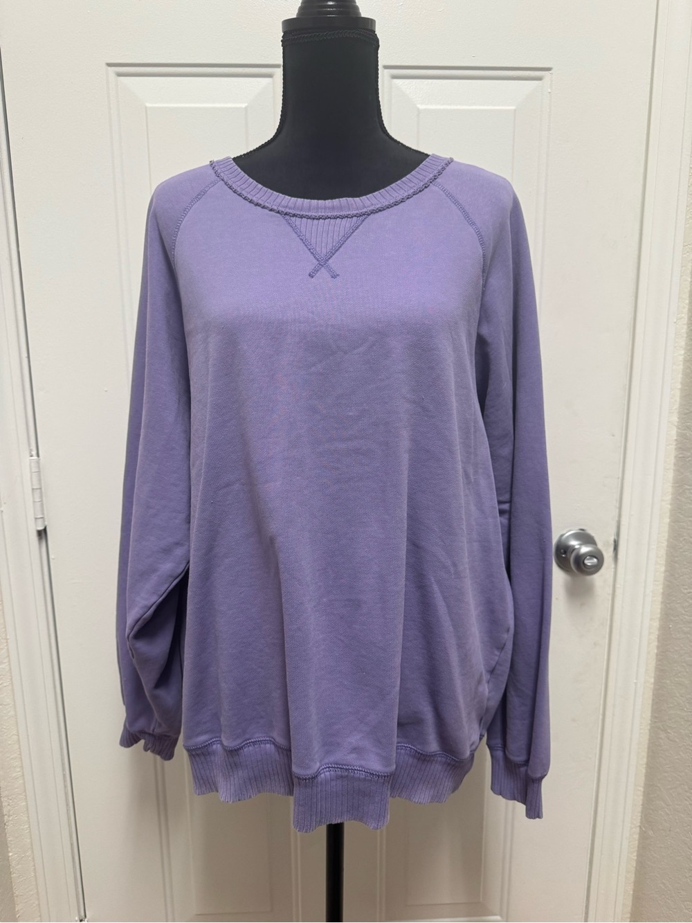 Lavender Relaxed Crewneck Sweater - Women's Casual Pullover 0066